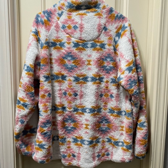 Half (1/2) Button up Sherpa Simply Southern Aztec Pullover XL - Picture 5 of 6